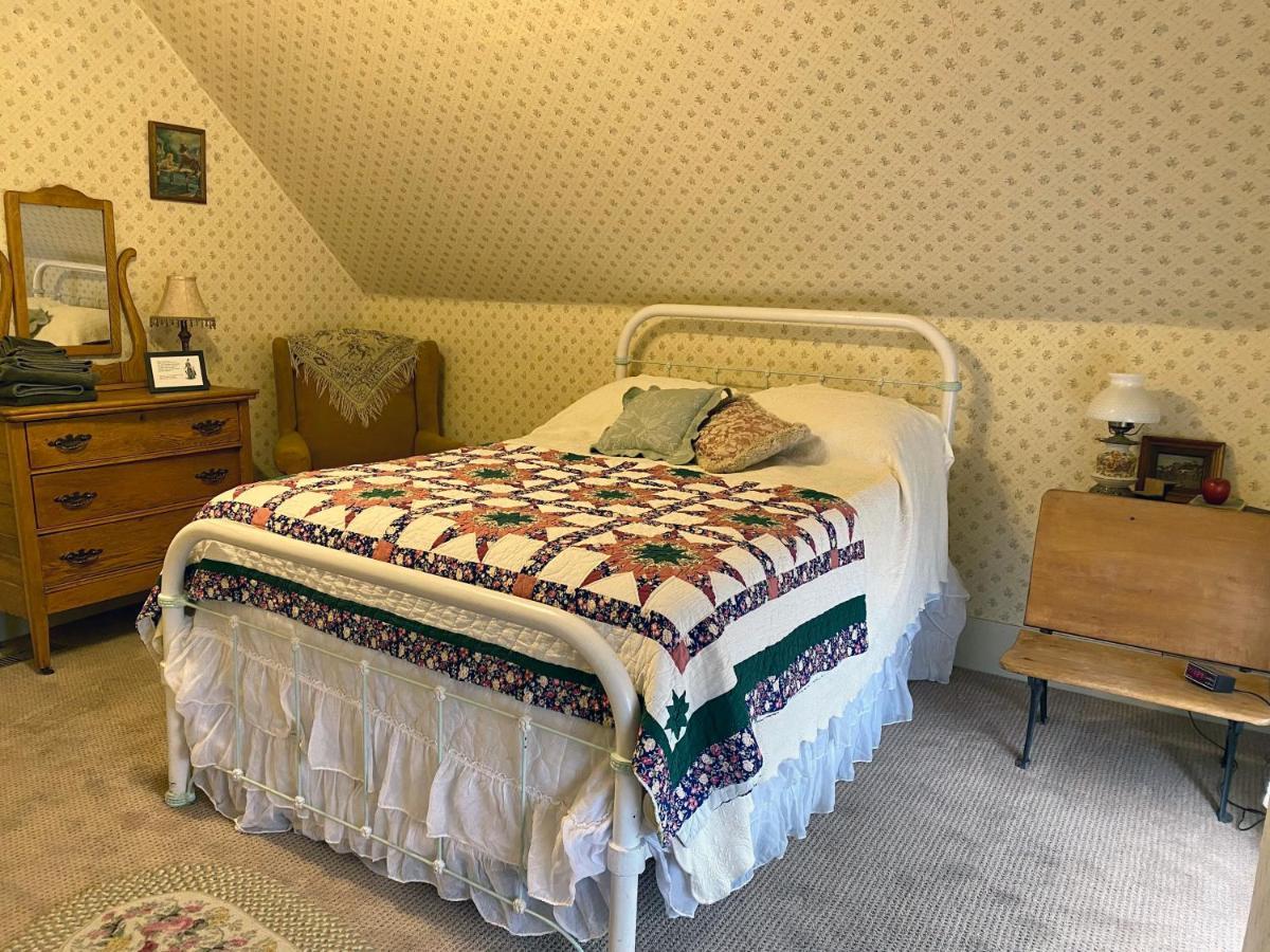 غولدن Pansy'S Parlor Bed & Breakfast المظهر الخارجي الصورة